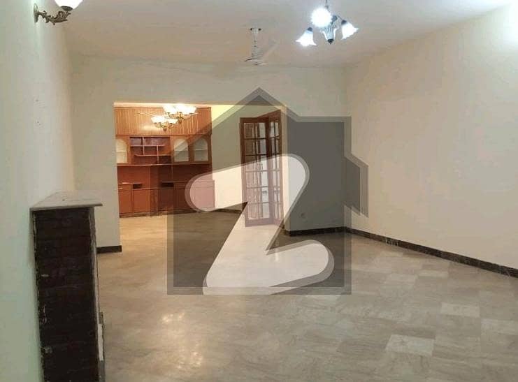 ایف ۔ 8 اسلام آباد میں 3 کمروں کا 1 کنال مکان 4.6 لاکھ میں کرایہ پر دستیاب ہے۔ ایف ۔ 8 اسلام آباد میں 3 کمروں کا 1 کنال مکان 4.6 لاکھ میں کرایہ پر دستیاب ہے۔