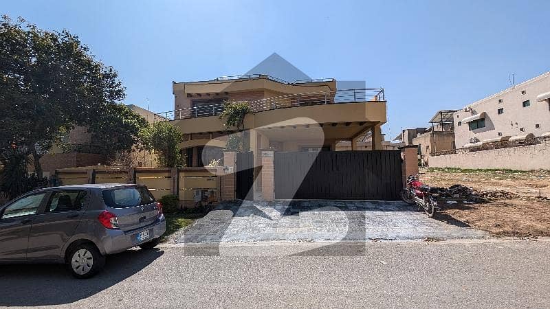 1 Kanal Good Condition House For Rent In DHA Phase 1 Sector C 1 Kanal Good Condition House For Rent In DHA Phase 1 Sector C