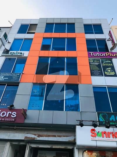 MAIN KH-E-BADAR Beautiful Slightly Used With 2 Lifts Starting Up From Ground Floor 1100 Square Feet Office Floor