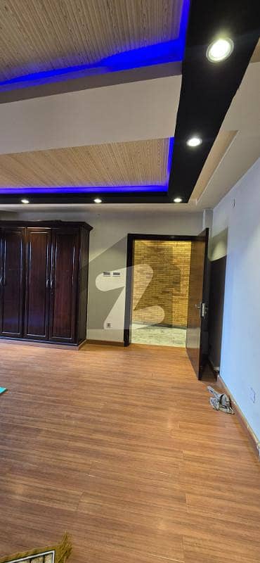 2 Kanal Beautiful House Available For Rent