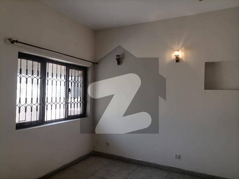 10 Marla Flat for sale in Askari