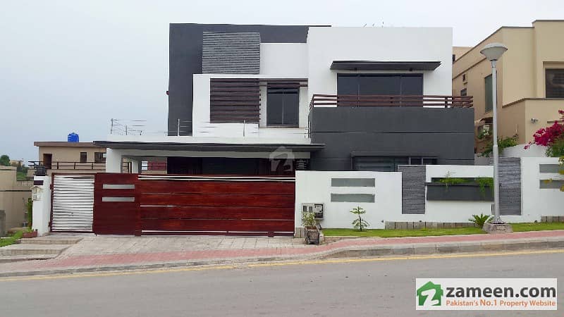 1 Kanal Brand New House For Sale In Phase 3