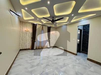 سی بی آر ٹاؤن فیز 1 - بلاک سی سی بی آر ٹاؤن فیز 1,سی بی آر ٹاؤن,اسلام آباد میں 2 کمروں کا 7 مرلہ زیریں پورشن 40.0 ہزار میں کرایہ پر دستیاب ہے۔ سی بی آر ٹاؤن فیز 1 - بلاک سی سی بی آر ٹاؤن فیز 1,سی بی آر ٹاؤن,اسلام آباد میں 2 کمروں کا 7 مرلہ زیریں پورشن 40.0 ہزار میں کرایہ پر دستیاب ہے۔
