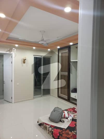 4 BED DD - LIYARI FACING + ROAD FACING - FOR RENT
