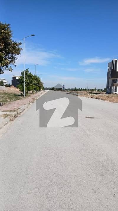 10 Marla Plot For Sale Block D In Topcity-1