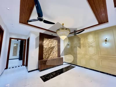 10 Marla Ground Floor With Gas Available