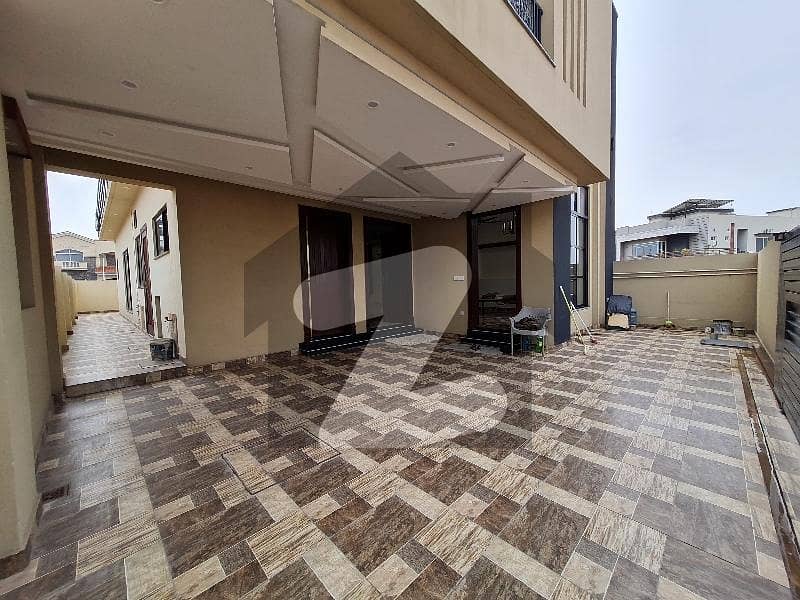 10 Marla Brand New Double Unit House For Sale At Prime Location 10 Marla Brand New Double Unit House For Sale At Prime Location