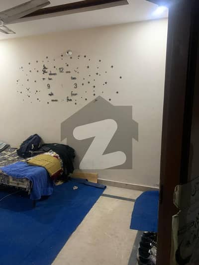 01 Room For Rent Bhatta Chock Lahore Only Bachelor