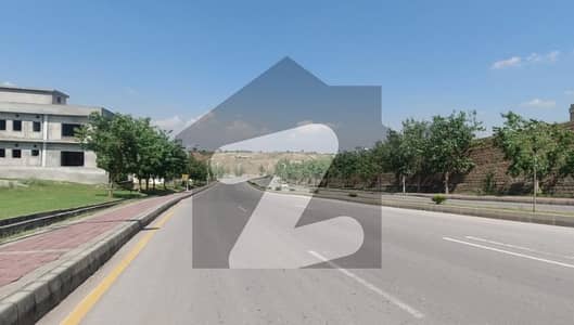 بحریہ ٹاؤن فیز 8 ۔ بلاک پی بحریہ ٹاؤن فیز 8,بحریہ ٹاؤن راولپنڈی,راولپنڈی میں 1 کنال رہائشی پلاٹ 1.85 کروڑ میں برائے فروخت۔ بحریہ ٹاؤن فیز 8 ۔ بلاک پی بحریہ ٹاؤن فیز 8,بحریہ ٹاؤن راولپنڈی,راولپنڈی میں 1 کنال رہائشی پلاٹ 1.85 کروڑ میں برائے فروخت۔