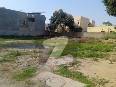1 Kanal Residential Plot Available In Block K1 Wapda Town Phase 1