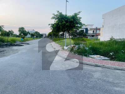 B Block Street 3 Kanal Plot Marla Plot For Sale