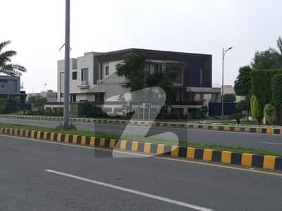 ڈی ایچ اے فیز 7 - بلاک یو فیز 7,ڈیفنس (ڈی ایچ اے),لاہور میں 1 کنال رہائشی پلاٹ 3.75 کروڑ میں برائے فروخت۔ ڈی ایچ اے فیز 7 - بلاک یو فیز 7,ڈیفنس (ڈی ایچ اے),لاہور میں 1 کنال رہائشی پلاٹ 3.75 کروڑ میں برائے فروخت۔