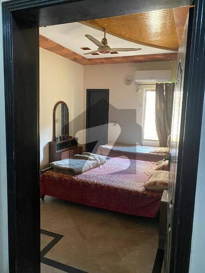 8 Marla Upper Portion For Rent