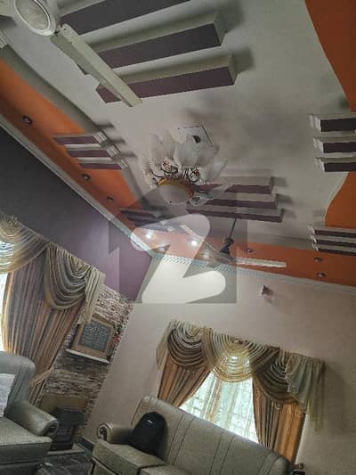 چنار باغ ۔ شاہین بلاک چنار باغ,لاہور میں 8 کمروں کا 2 کنال مکان 8.0 کروڑ میں برائے فروخت۔