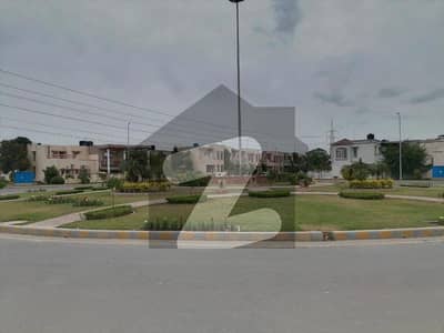 7 Marla Plot (Next To Corner) for SALE On Cheap Prices in Sector M7C4 Lake City Lahore 7 Marla Plot (Next To Corner) for SALE On Cheap Prices in Sector M7C4 Lake City Lahore