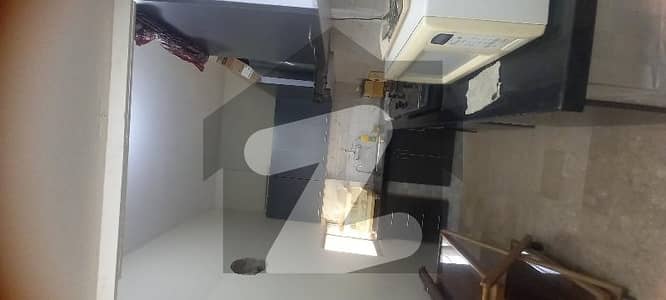 پی ای سی ایچ ایس بلاک 6 پی ای سی ایچ ایس,جمشید ٹاؤن,کراچی میں 2 کمروں کا 4 مرلہ فلیٹ 1.3 کروڑ میں برائے فروخت۔ پی ای سی ایچ ایس بلاک 6 پی ای سی ایچ ایس,جمشید ٹاؤن,کراچی میں 2 کمروں کا 4 مرلہ فلیٹ 1.3 کروڑ میں برائے فروخت۔