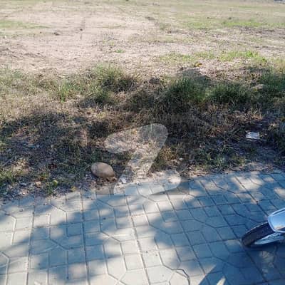 ڈی ایچ اے فیز 5 - سیکٹر اے ڈی ایچ اے ڈیفینس فیز 5,ڈی ایچ اے ڈیفینس,اسلام آباد میں 1 کنال رہائشی پلاٹ 3.5 کروڑ میں برائے فروخت۔ ڈی ایچ اے فیز 5 - سیکٹر اے ڈی ایچ اے ڈیفینس فیز 5,ڈی ایچ اے ڈیفینس,اسلام آباد میں 1 کنال رہائشی پلاٹ 3.5 کروڑ میں برائے فروخت۔