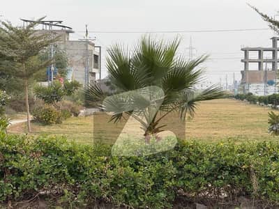 صادق لیونا حیدرآباد بائی پاس,حیدر آباد میں 5 مرلہ رہائشی پلاٹ 27.0 لاکھ میں برائے فروخت۔