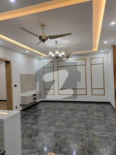 ای ۔ 11 اسلام آباد میں 4 کمروں کا 8 مرلہ مکان 2.0 لاکھ میں کرایہ پر دستیاب ہے۔