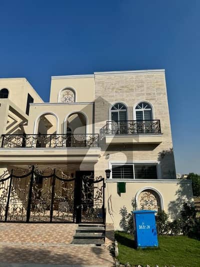 8 Marla Brand New House for In Heart of Bahria Nasheman