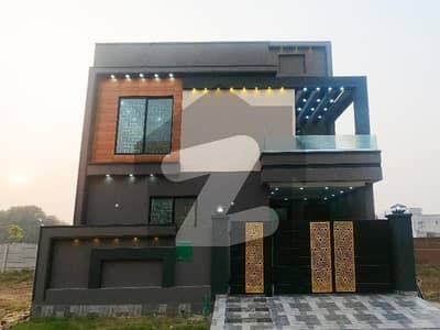 6 Marla House With 5 Bed Rooms Available For Sale In Bahria Nasheman, Lahore 6 Marla House With 5 Bed Rooms Available For Sale In Bahria Nasheman, Lahore