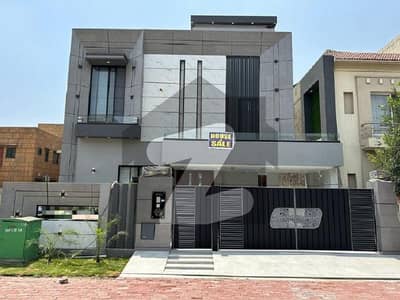 بحریہ ٹاؤن جاسمین بلاک بحریہ ٹاؤن سیکٹر سی,بحریہ ٹاؤن,لاہور میں 5 کمروں کا 10 مرلہ مکان 2.9 کروڑ میں برائے فروخت۔ بحریہ ٹاؤن جاسمین بلاک بحریہ ٹاؤن سیکٹر سی,بحریہ ٹاؤن,لاہور میں 5 کمروں کا 10 مرلہ مکان 2.9 کروڑ میں برائے فروخت۔