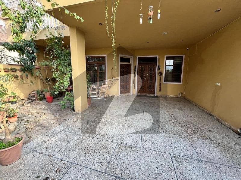 2100 Square Feet House For Rent In G-8/2 2100 Square Feet House For Rent In G-8/2