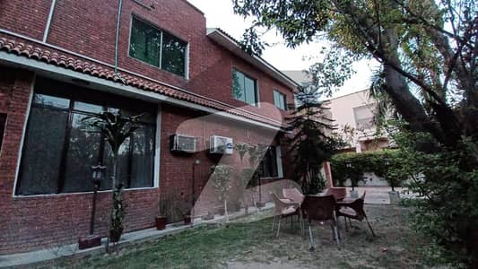 ZEE Real Estate & Builder Offers 1 Kanal Back Of Main "150" Road Near To Golf In DHA Phase 9 Prism Available ZEE Real Estate & Builder Offers 1 Kanal Back Of Main "150" Road Near To Golf In DHA Phase 9 Prism Available