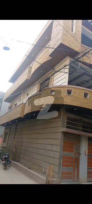 Prominently-Located 200 Square Yards House Available In Gulshan-e-Iqbal - Block 11