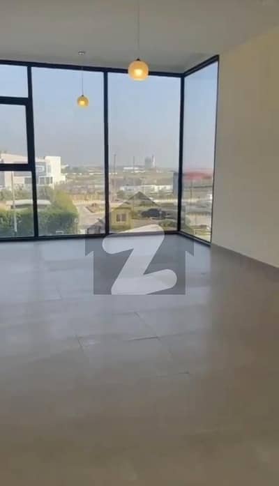 عمار کورل ٹاورز امارکریسنٹ بے,ڈی ایچ اے فیز 8,ڈی ایچ اے ڈیفینس,کراچی میں 2 کمروں کا 8 مرلہ فلیٹ 5.3 کروڑ میں برائے فروخت۔