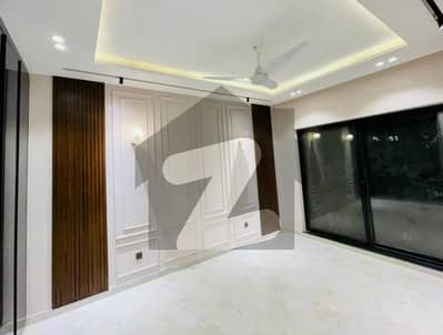 ڈی ایچ اے فیز 8 سابقہ ایئر ایوینیو ڈی ایچ اے فیز 8,ڈی ایچ اے ڈیفینس,لاہور میں 2 کمروں کا 10 مرلہ بالائی پورشن 60.0 ہزار میں کرایہ پر دستیاب ہے۔ ڈی ایچ اے فیز 8 سابقہ ایئر ایوینیو ڈی ایچ اے فیز 8,ڈی ایچ اے ڈیفینس,لاہور میں 2 کمروں کا 10 مرلہ بالائی پورشن 60.0 ہزار میں کرایہ پر دستیاب ہے۔