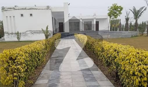 8 kanal Adorable Farm House With Baskets Ball Court Ultra Luxury Modern Design