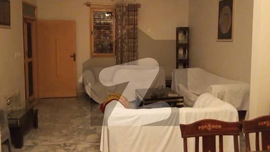 BECHLOR ALLOWED FLAT AVAILABLE FOR RENT IN GULISTAN E JOHAR BLOCK18 MAIN PERFUME CHOK 1BED LOUNGE