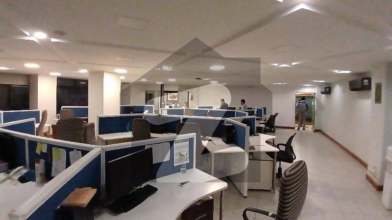 3000 SQ FEET OFFICE AVAILABLE FOR RENT 3000 SQ FEET OFFICE AVAILABLE FOR RENT