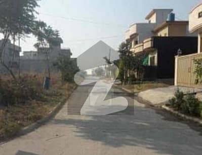 7 Marla Builder Location Plot Available For Sale
