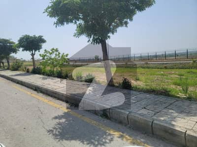 بحریہ ٹاؤن فیز 8 - کلب سٹی بحریہ ٹاؤن فیز 8,بحریہ ٹاؤن راولپنڈی,راولپنڈی میں 1 کنال رہائشی پلاٹ 2.5 کروڑ میں برائے فروخت۔ بحریہ ٹاؤن فیز 8 - کلب سٹی بحریہ ٹاؤن فیز 8,بحریہ ٹاؤن راولپنڈی,راولپنڈی میں 1 کنال رہائشی پلاٹ 2.5 کروڑ میں برائے فروخت۔