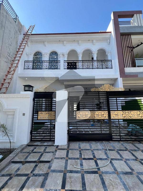 Corner 8 Marla Brand New House For Sale In Lake City - Sector M-7B Lake City Lahore Corner 8 Marla Brand New House For Sale In Lake City - Sector M-7B Lake City Lahore