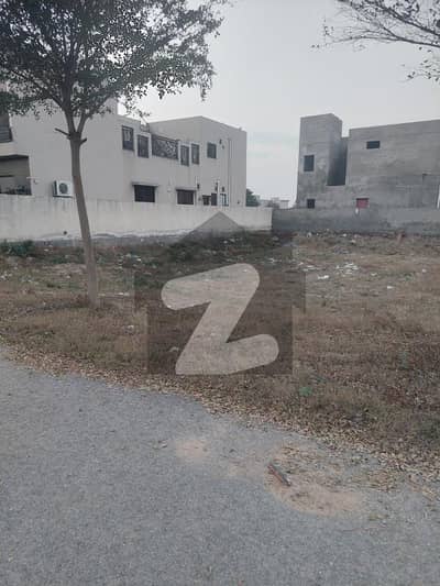 ڈی ایچ اے فیز 7 - بلاک ٹی فیز 7,ڈیفنس (ڈی ایچ اے),لاہور میں 1 کنال رہائشی پلاٹ 3.15 کروڑ میں برائے فروخت۔ ڈی ایچ اے فیز 7 - بلاک ٹی فیز 7,ڈیفنس (ڈی ایچ اے),لاہور میں 1 کنال رہائشی پلاٹ 3.15 کروڑ میں برائے فروخت۔