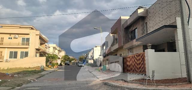 Top Class 10 Marla main double road plot for sale. Level and cutting land. Dem 2.10 Cr. Offer Required. Top Class 10 Marla main double road plot for sale. Level and cutting land. Dem 2.10 Cr. Offer Required.