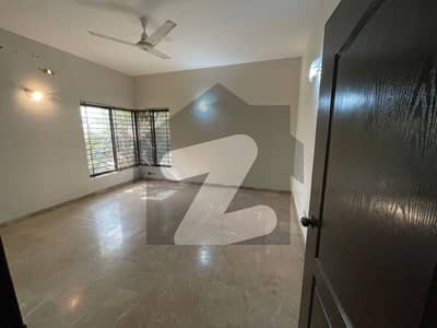 Pair 300+300 DUPLEX FULL RENOVATED KH E HILAL DHA PHASE 7 KARACHI, SINDH