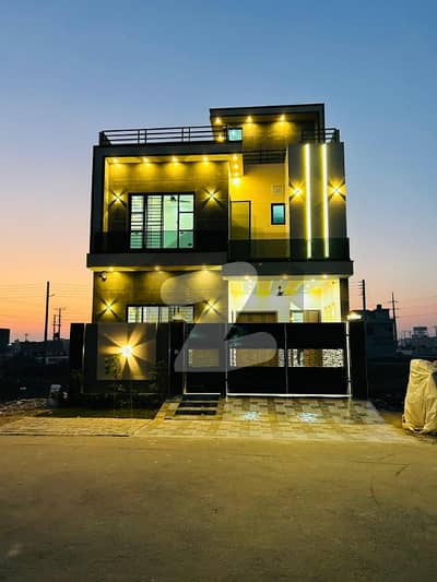 5 Marla Double Story Owner Build House For Sale, Very Prime Location in Central Park Lahore. 5 Marla Double Story Owner Build House For Sale, Very Prime Location in Central Park Lahore.