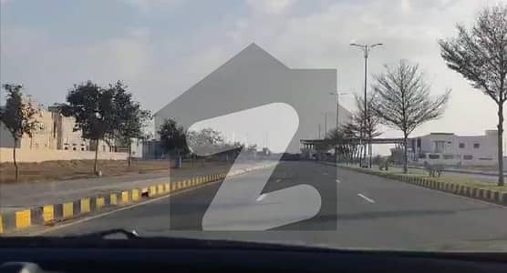 ڈی ایچ اے فیز 7 - بلاک وائے فیز 7,ڈیفنس (ڈی ایچ اے),لاہور میں 1 کنال رہائشی پلاٹ 3.5 کروڑ میں برائے فروخت۔ ڈی ایچ اے فیز 7 - بلاک وائے فیز 7,ڈیفنس (ڈی ایچ اے),لاہور میں 1 کنال رہائشی پلاٹ 3.5 کروڑ میں برائے فروخت۔