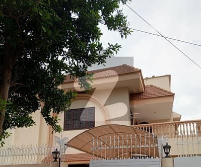 Town house for sale in Clifton block 2 karachi