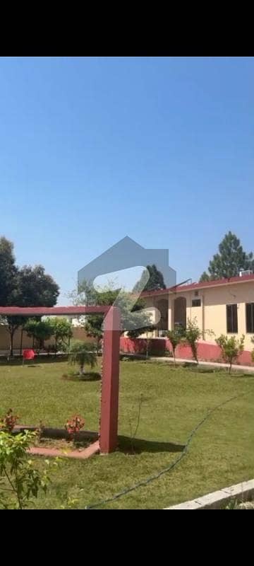 سملی ڈیم روڈ اسلام آباد میں 3 کمروں کا 4 کنال فارم ہاؤس 5.0 کروڑ میں برائے فروخت۔