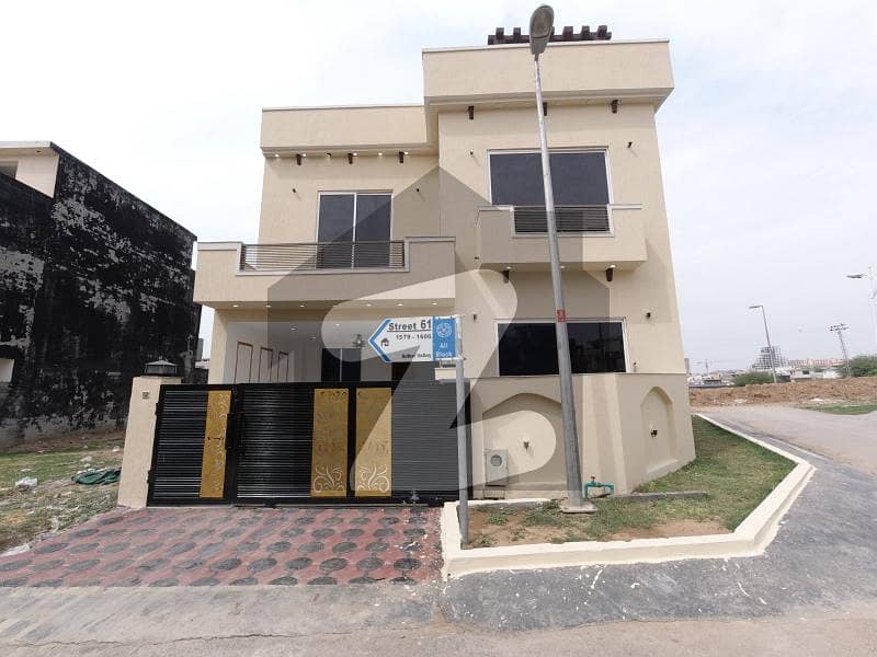 Bahria Town Phase 8, Ali Block 16 Marla Corner Designer House, 3 Side Open , Back Open With Extra Land Perfect Construction On Investor Rate Bahria Town Phase 8, Ali Block 16 Marla Corner Designer House, 3 Side Open , Back Open With Extra Land Perfect Construction On Investor Rate
