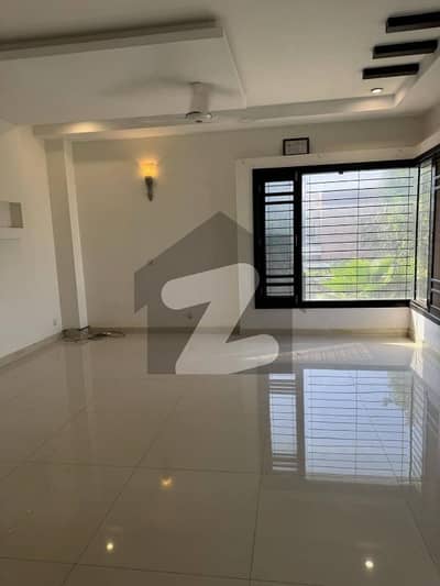 1000 Yards Bunglow Rent Dha Defence Phase 6 Karachi