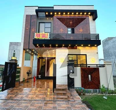 ڈی ایچ اے 11 رہبر فیز 2 ڈی ایچ اے 11 رہبر,لاہور میں 3 کمروں کا 5 مرلہ مکان 1.85 کروڑ میں برائے فروخت۔