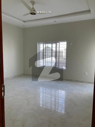 WEST OPEN 500 SQ YD INDEPENDENT HOUSE FOR RENT OWNERS GROUP NEW FALCON COMPLEX MALIR WEST OPEN 500 SQ YD INDEPENDENT HOUSE FOR RENT OWNERS GROUP NEW FALCON COMPLEX MALIR