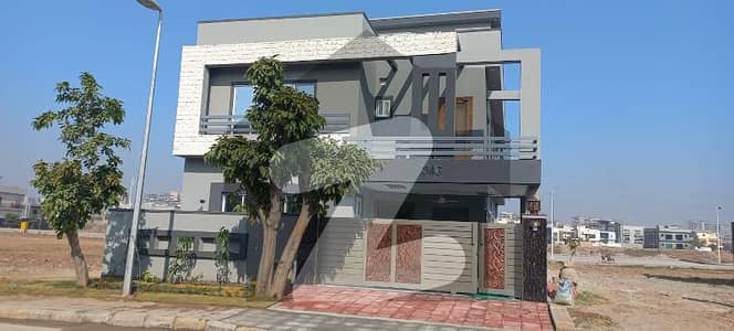 Double Story Beautiful House For Sale @ Very Reasonable Price In Bahria Town Phase Sector H Rawalpindi Double Story Beautiful House For Sale @ Very Reasonable Price In Bahria Town Phase Sector H Rawalpindi