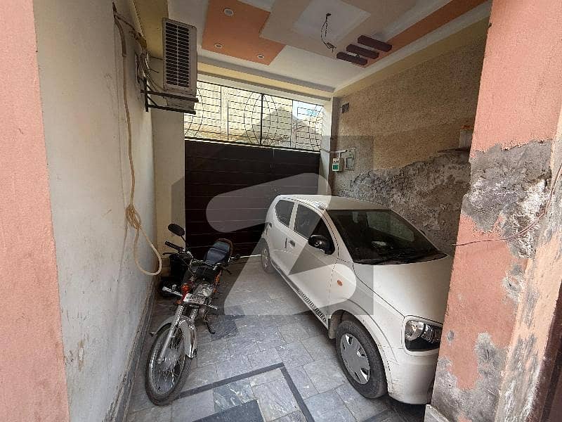 Manzoor Colony, Near Chowk Kumharan. 6.5 Marla House Double Storey. 6 Rooms, 4 Washroom One Garage. Manzoor Colony, Near Chowk Kumharan. 6.5 Marla House Double Storey. 6 Rooms, 4 Washroom One Garage.